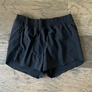 Athleta Girl-Heart the Hustle 2.5 inch shorts